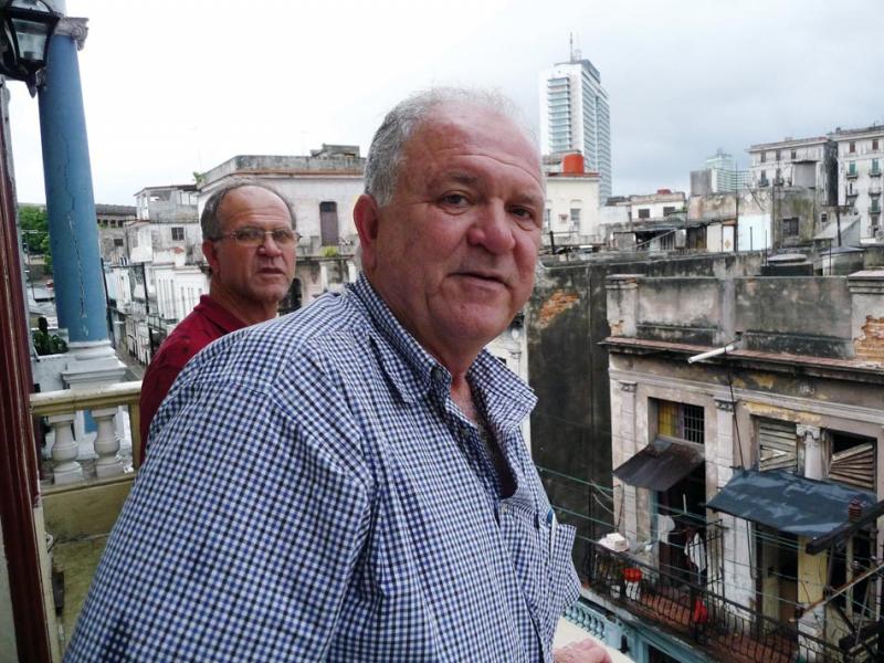 From left to right: Tom and José Reyes on the balcony in Havana. (PAUL REYES)