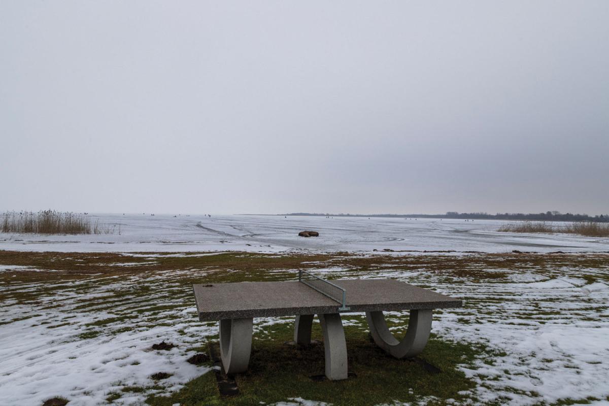 Ping-pong table by the shore of Lake Peipus. Lüübnitsa, Estonia, February 2025.