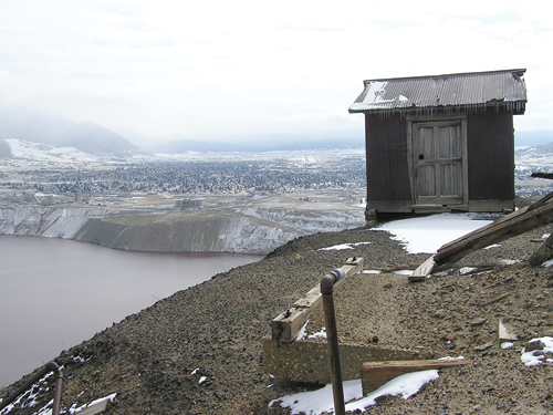 An old abandoned shack overlooking the Berkeley Pit.