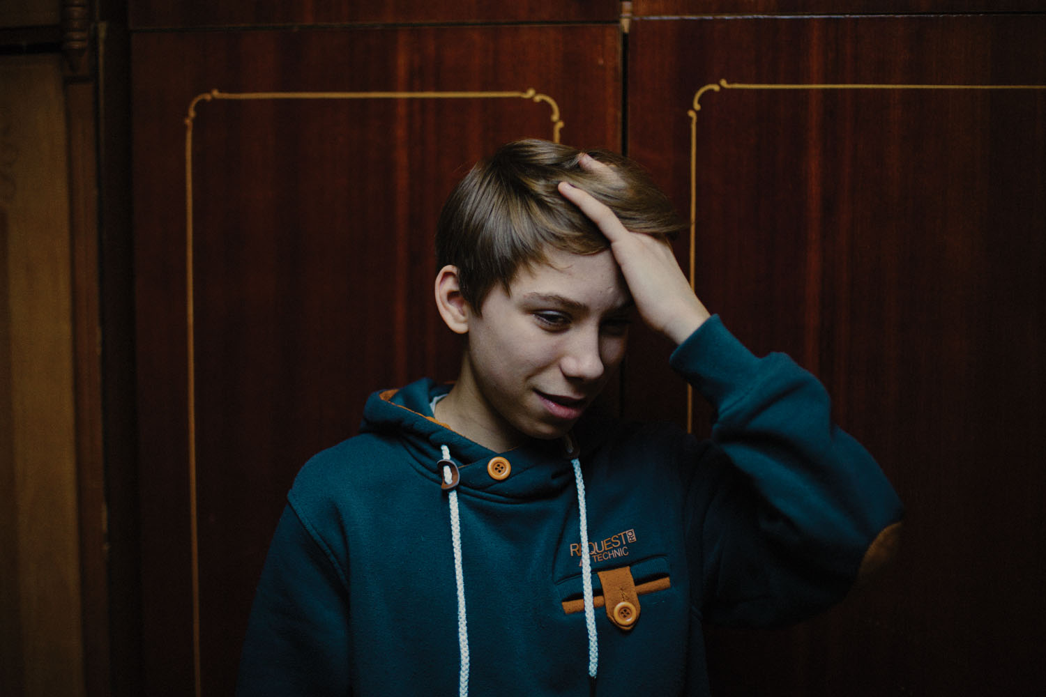 Maksim arrived at Oselya at the age of twelve with his parents, in 2014. He continued living there even after they returned to the streets. He left Oselya at seventeen, and now lives with a friend and her family in Lviv. 2016.