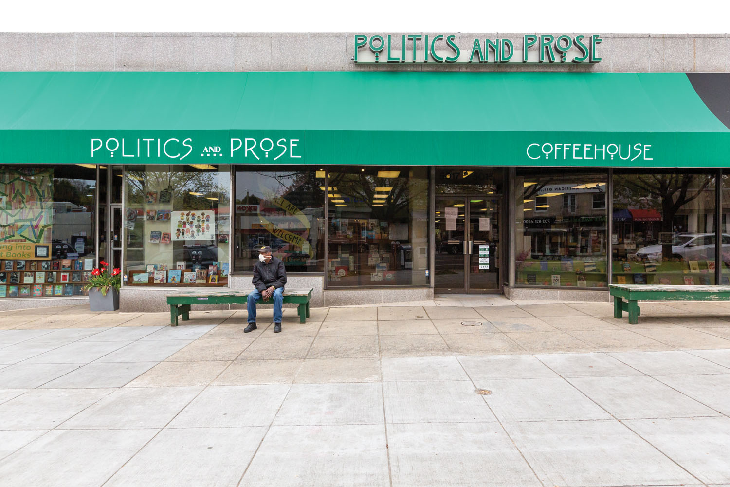 Politics and Prose, Connecticut Ave. NW. Photo by María Luz Bravo.