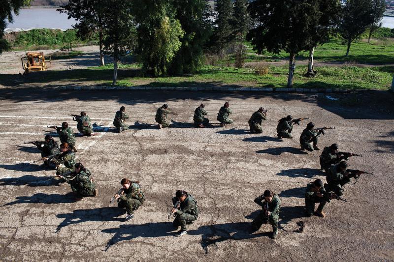 Young YPJ and YPG recruits training at the commando center in Saemalka, Jazira, Syria. (Ali Arkady/VII Mentor Program)